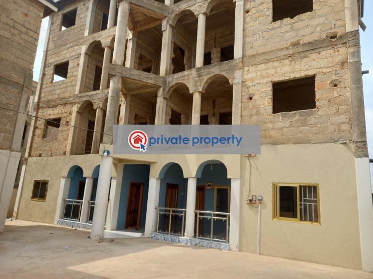 House For Sale &nbsp;kronum Near Suame Markro. Kumasi Metropolitan Ashanti - 4