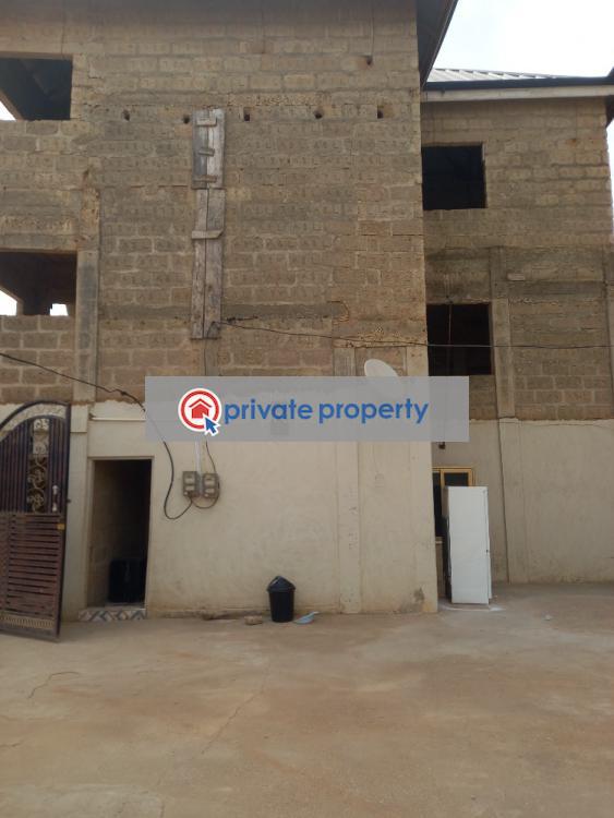 House For Sale &nbsp;kronum Near Suame Markro. Kumasi Metropolitan Ashanti - 6