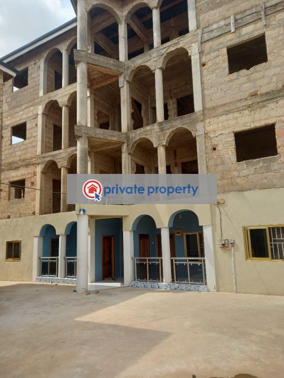 House For Sale &nbsp;kronum Near Suame Markro. Kumasi Metropolitan Ashanti - 5