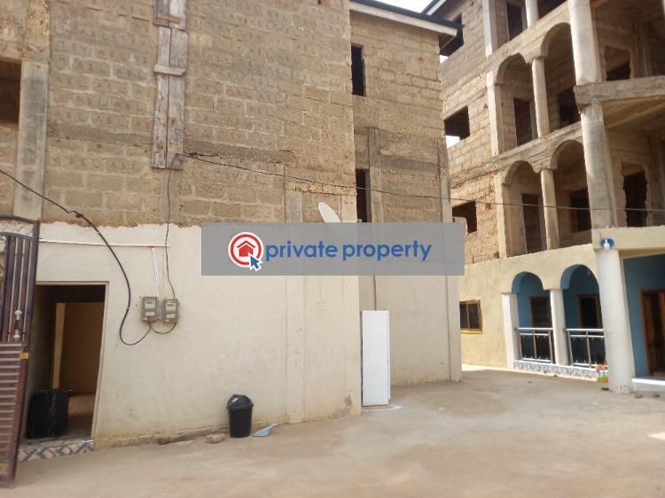 House For Sale &nbsp;kronum Near Suame Markro. Kumasi Metropolitan Ashanti - 3