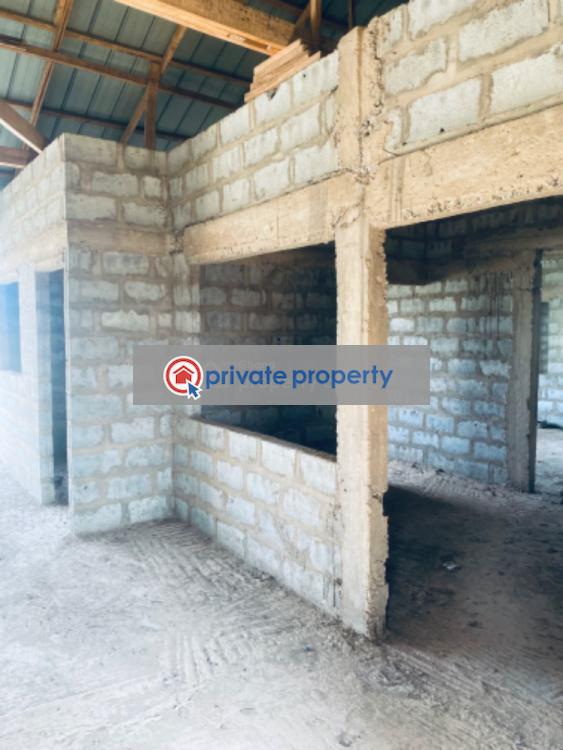 10 bedroom Block of Flats For Sale &nbsp;jerusalem Near Mataheko Terazo House Community 25 Tema Accra - 11