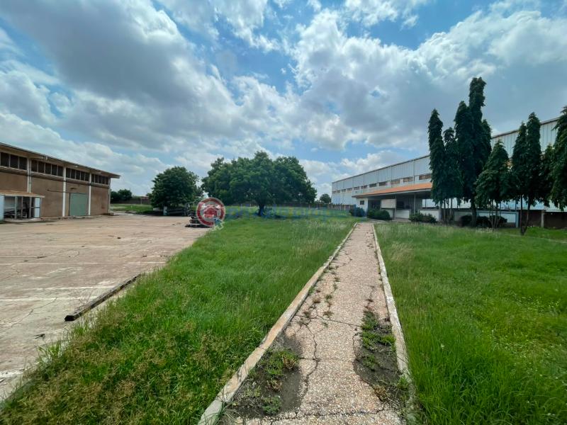Warehouse For Sale Industrial Area Tema Accra - 8