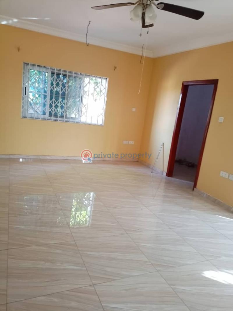 2 bedroom House For Sale Nurses Quarter Kasoa Awutu-Senya East Central Region - 5