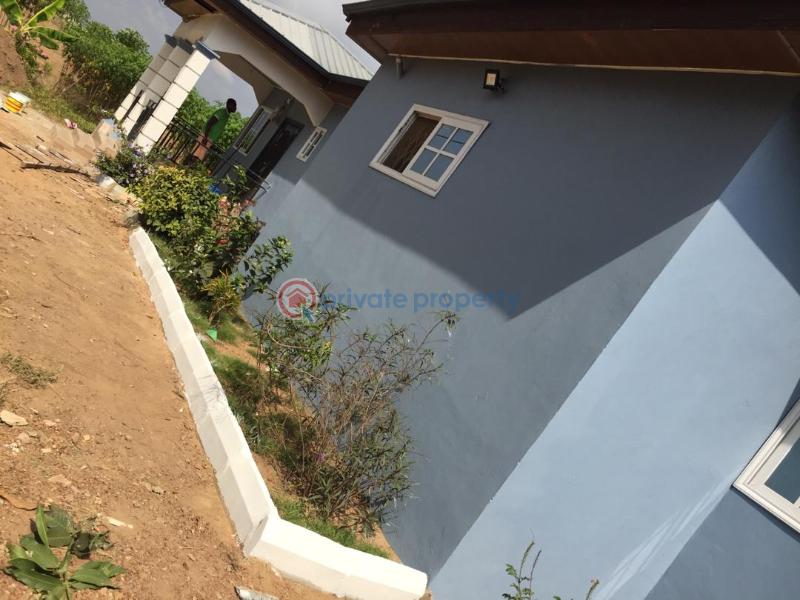 2 bedroom House For Sale Nurses Quarter Kasoa Awutu-Senya East Central Region - 2