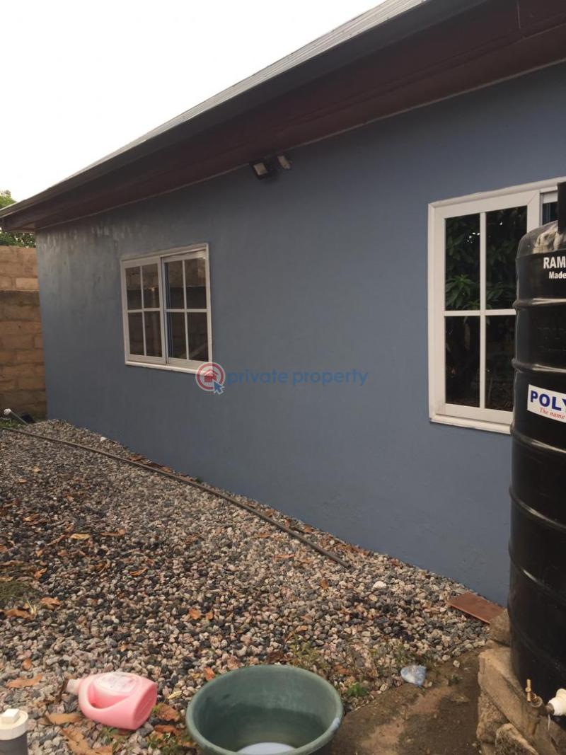 2 bedroom House For Sale Nurses Quarter Kasoa Awutu-Senya East Central Region - 3