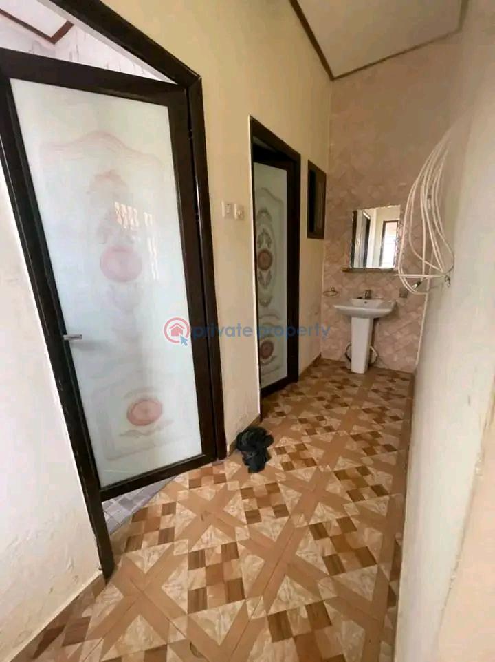 3 bedroom House For Rent Shell Signboard Spintex Accra - 8