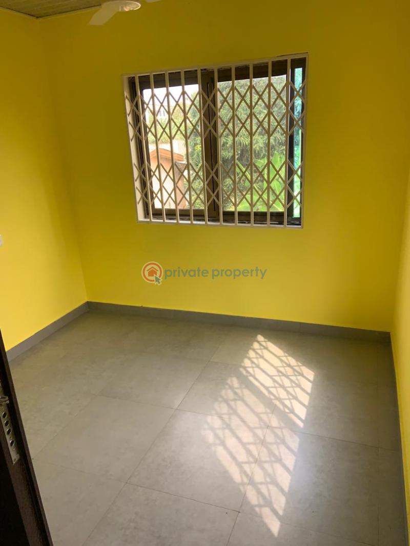 3 bedroom House For Rent Inside Shell Signboard Spintex Accra - 3