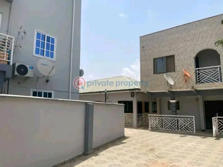 3 bedroom House For Rent Inside Shell Signboard Spintex Accra - 11