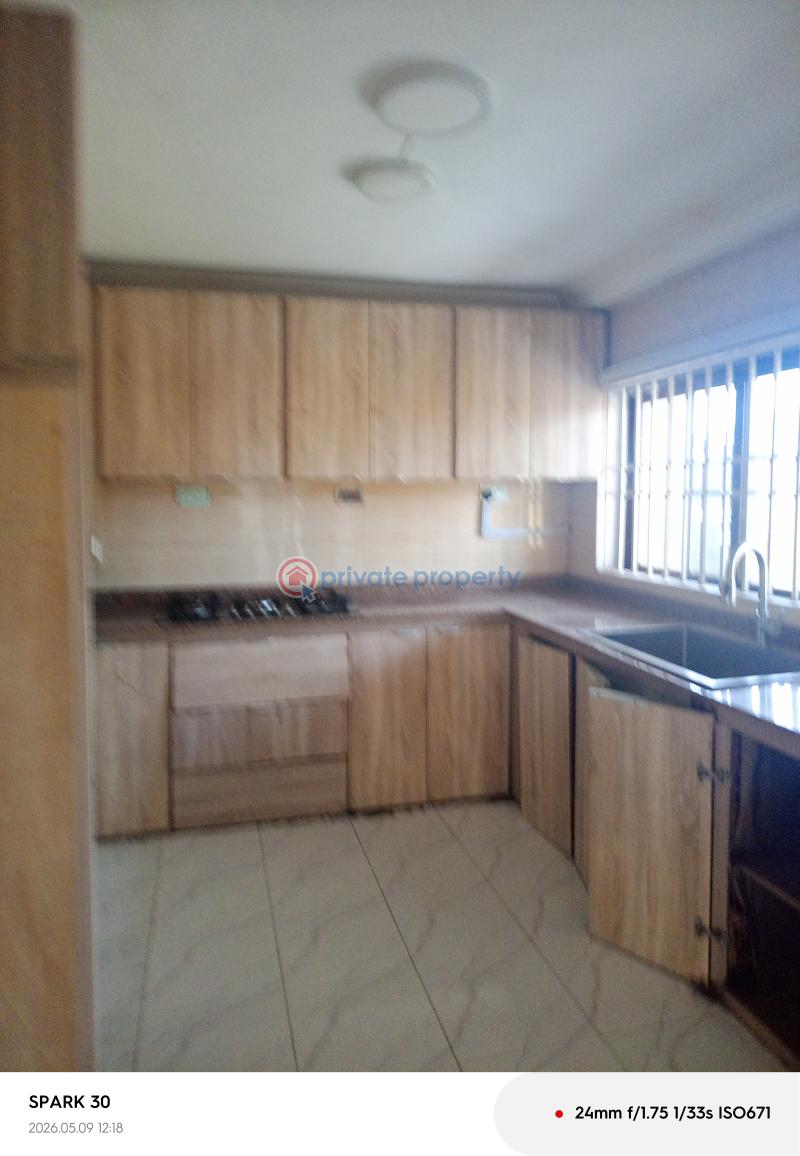 3 bedroom Apartment For Rent The Browns Realtor ,south Labadi Side, Behind Mawako Behind Marwako South Labadi Accra - 9