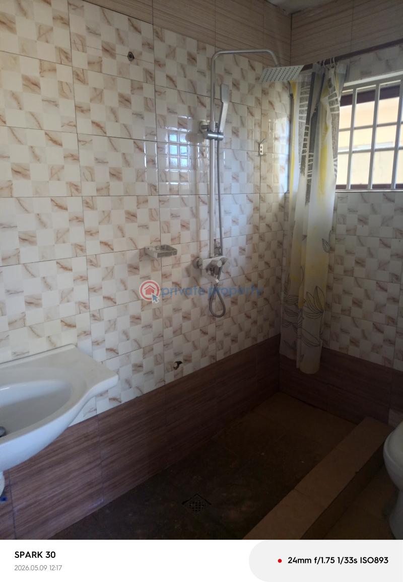 3 bedroom Apartment For Rent The Browns Realtor ,south Labadi Side, Behind Mawako Behind Marwako South Labadi Accra - 5