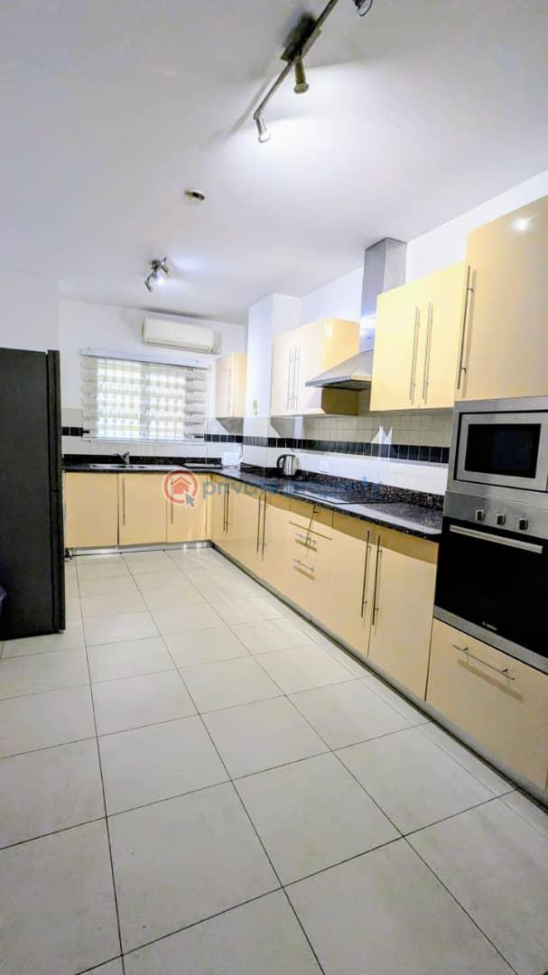 3 bedroom Apartment For Sale Airport Residential Area Accra - 2