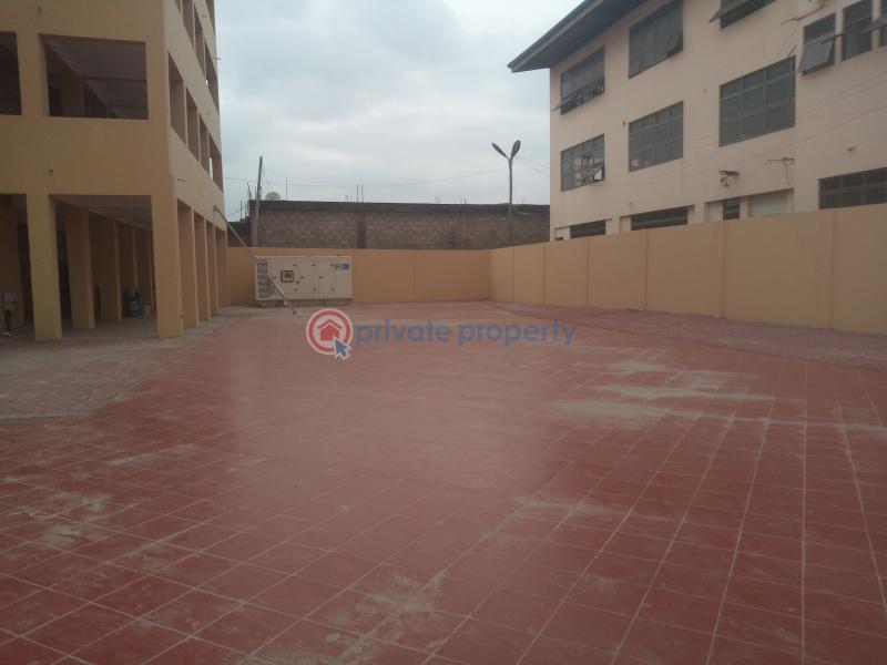 3 bedroom Apartment For Rent Near Coastal Spintex Accra - 10