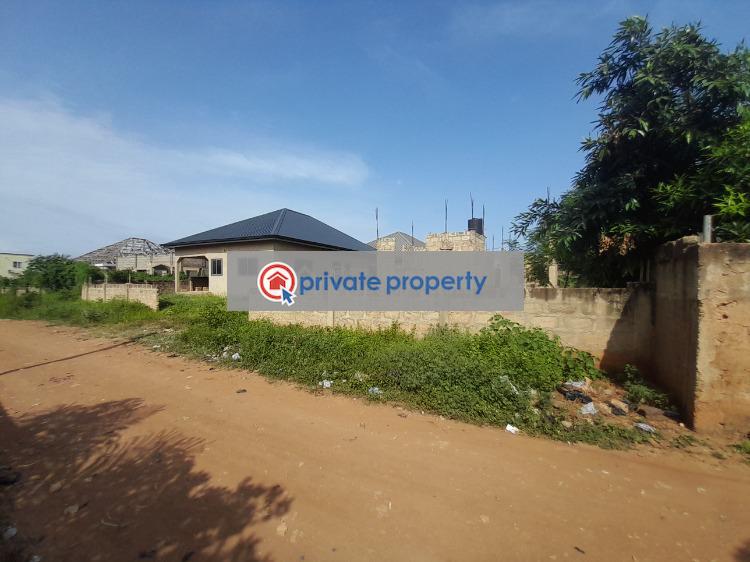 7 bedroom Terraced Duplex For Sale &nbsp;lakes Side Estates Adenta Municipal Accra - 1