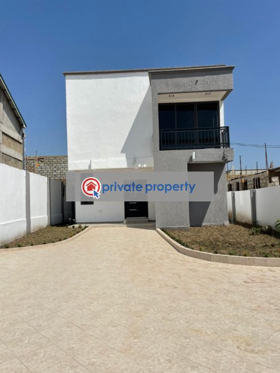 3 bedroom House For Sale &nbsp;near Papaye Spintex Accra - 0