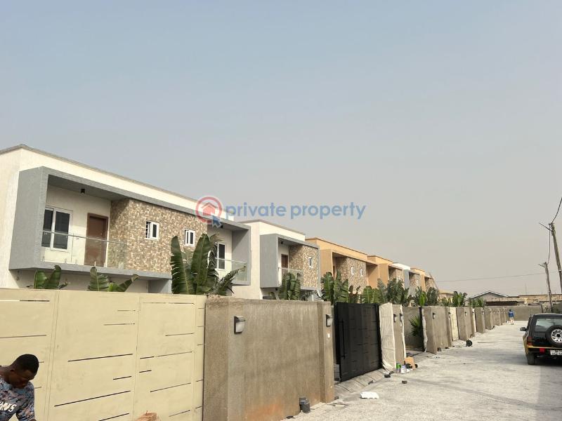 3 bedroom House For Sale Okpoi Gonno Near Coastal Spintex Accra - 15