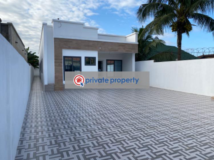 3 bedroom Detached Bungalow For Sale &nbsp;manet Spintex Accra - 1