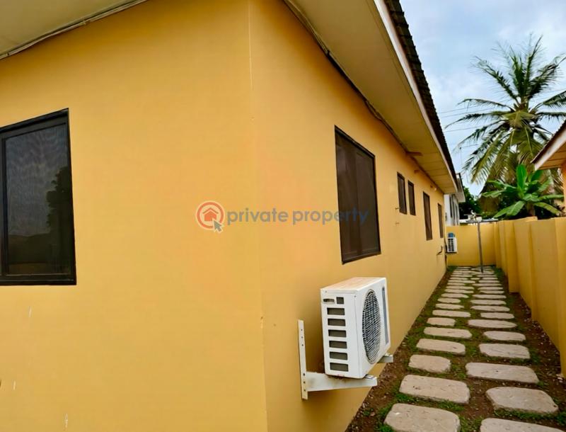 3 bedroom Detached Bungalow For Sale Devtraco Courts Main Road / Devtraco Courts / Community 25, Tema Tema Kpone Katamanso Accra - 0