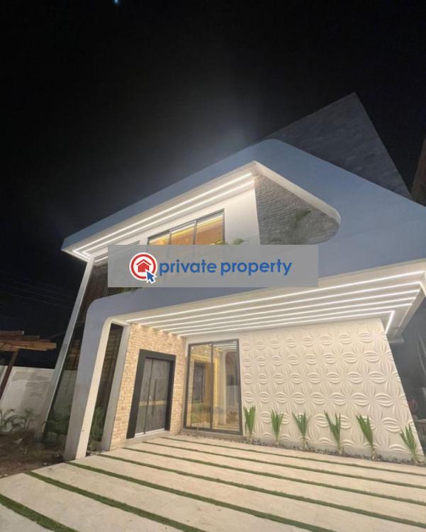 3 bedroom Detached Duplex For Sale &nbsp;kingsby Achimota Accra - 1