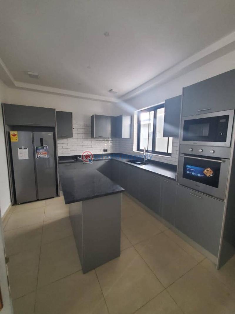 3 bedroom House For Rent Manet Area Spintex Accra - 3