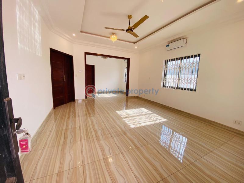 3 bedroom Detached Bungalow For Sale Community 17 Lashibi Spintex Accra - 2
