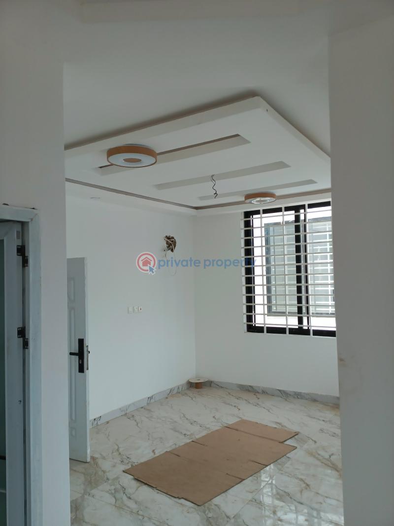 3 bedroom House For Sale Collins Duada Comm 18 Spintex Accra - 6