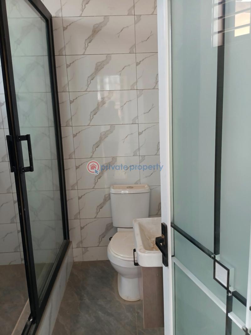 3 bedroom House For Sale Collins Duada Comm 18 Spintex Accra - 9