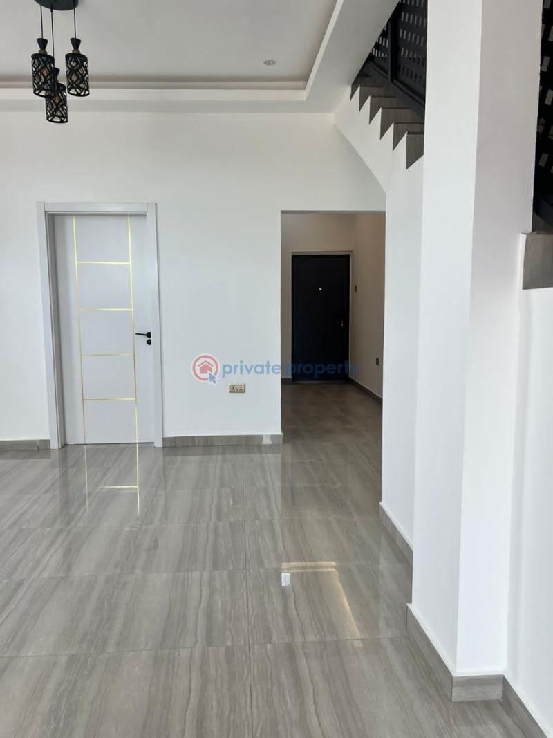 3 bedroom House For Sale Community 18 Road Spintex Accra - 4