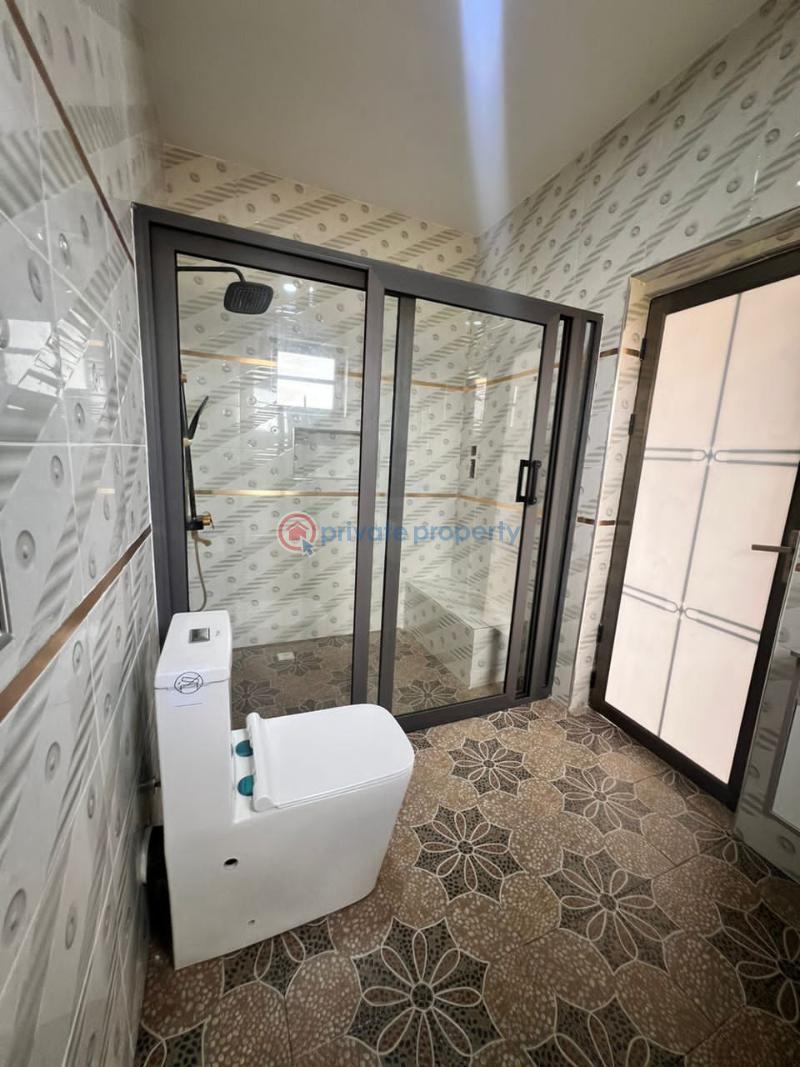3 bedroom House For Sale Community 18 Road Spintex Accra - 5