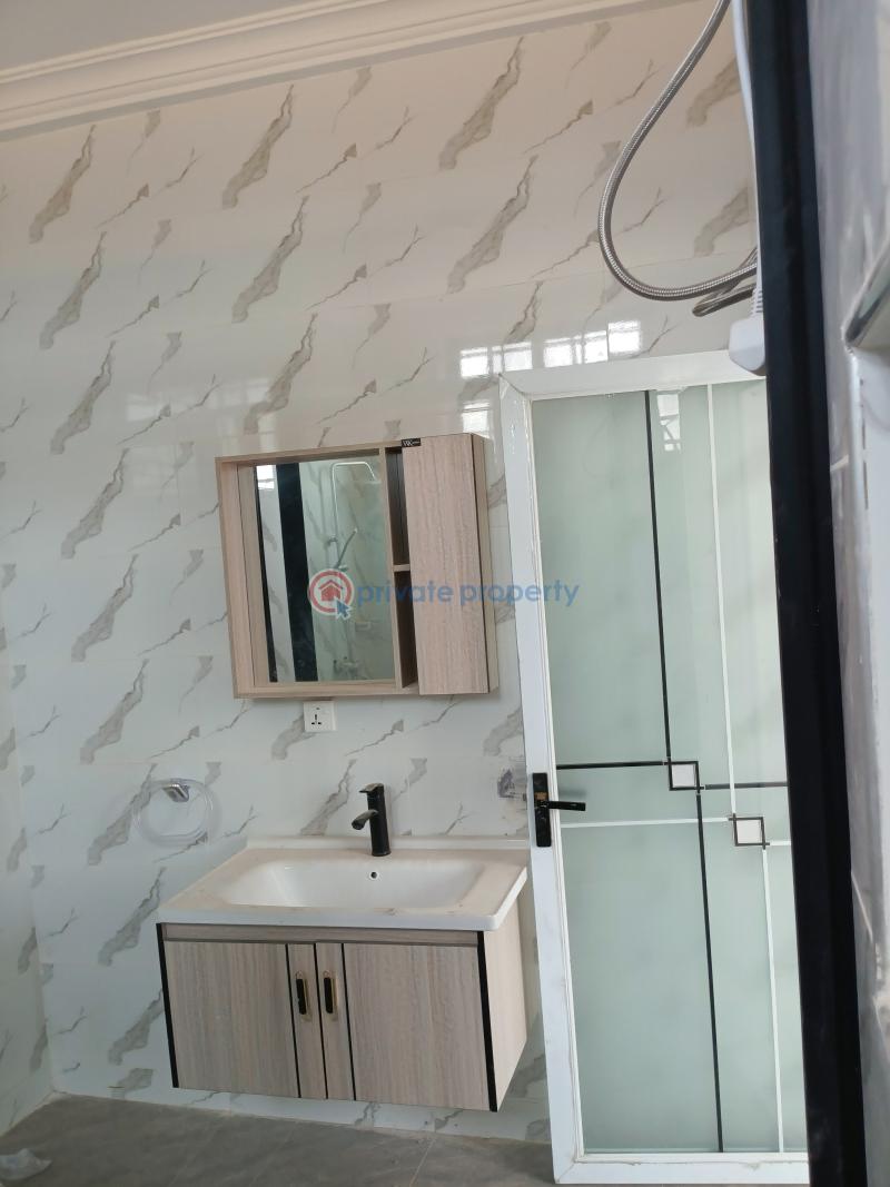 3 bedroom House For Sale Collins Duada Comm 18 Spintex Accra - 8