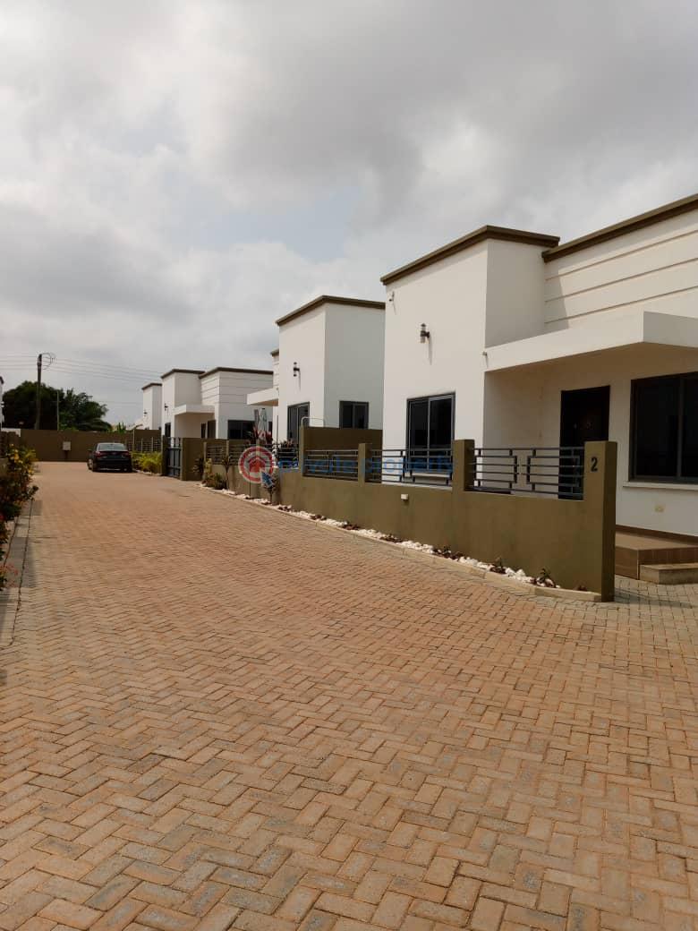 3 bedroom House For Sale Adenta Adenta Municipal Accra - 5