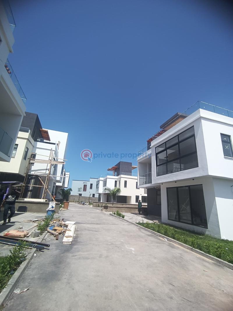 3 bedroom House For Sale East Airport Airport Residential Area Accra - 0