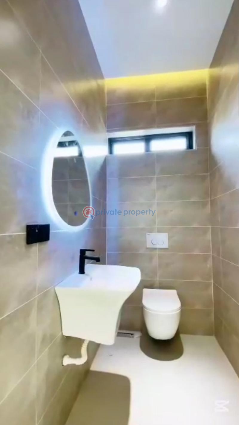 3 bedroom Detached Duplex For Sale Lakeside Estates. Adenta Municipal Accra - 4