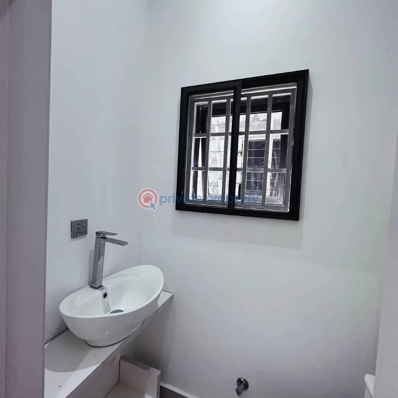 3 bedroom Detached Duplex For Sale Ayimensah Ghana Accra Metropolitan  - 2