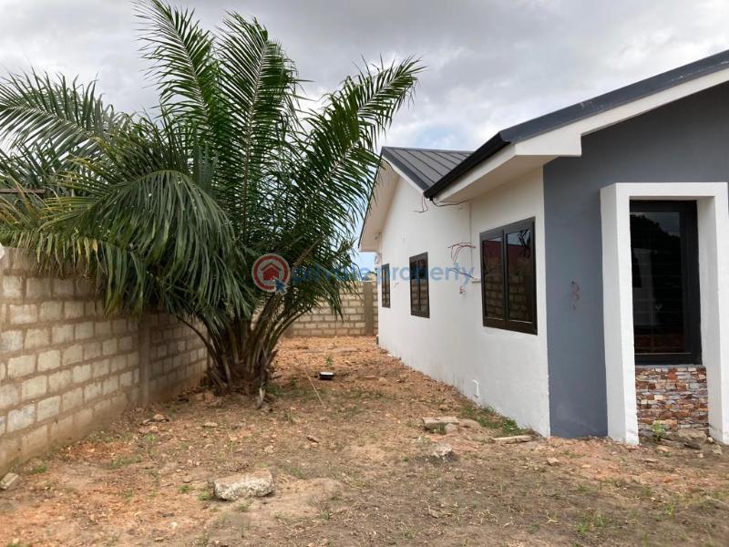 3 bedroom Detached Bungalow For Sale Adenta Amanfrom Adenta Municipal Accra - 4