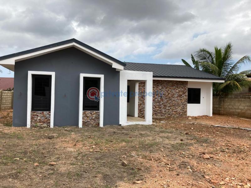 3 bedroom Detached Bungalow For Sale Adenta Amanfrom Adenta Municipal Accra - 1
