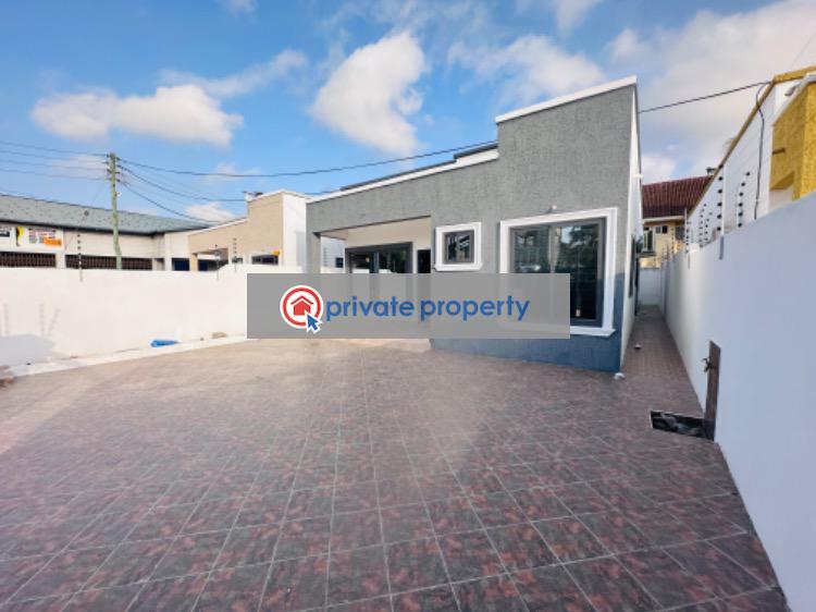 3 bedroom Detached Bungalow For Sale Spintex Accra - 4
