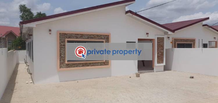 3 bedroom Detached Bungalow For Sale &nbsp;oyarifa La Nkwantanang Madina Municipal Accra - 2