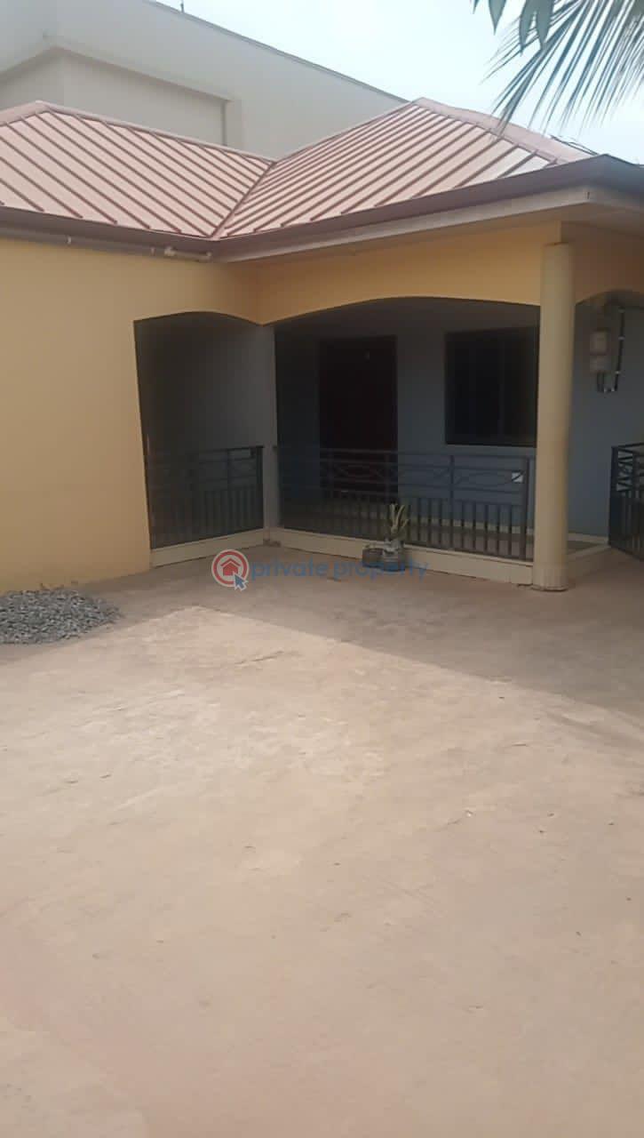 3 bedroom House For Sale Tieman After Oyarifa Adenta Municipal Accra - 4