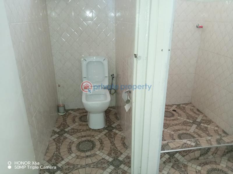 3 bedroom Semi detached Bungalow For Rent Sakumono Spintex Accra - 5