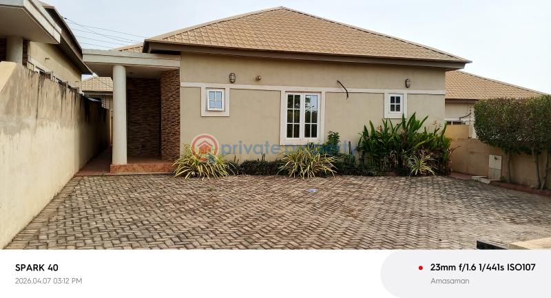3 bedroom Detached Duplex For Rent Dome Pillar 2. Dome Ga East Municipal Accra - 3