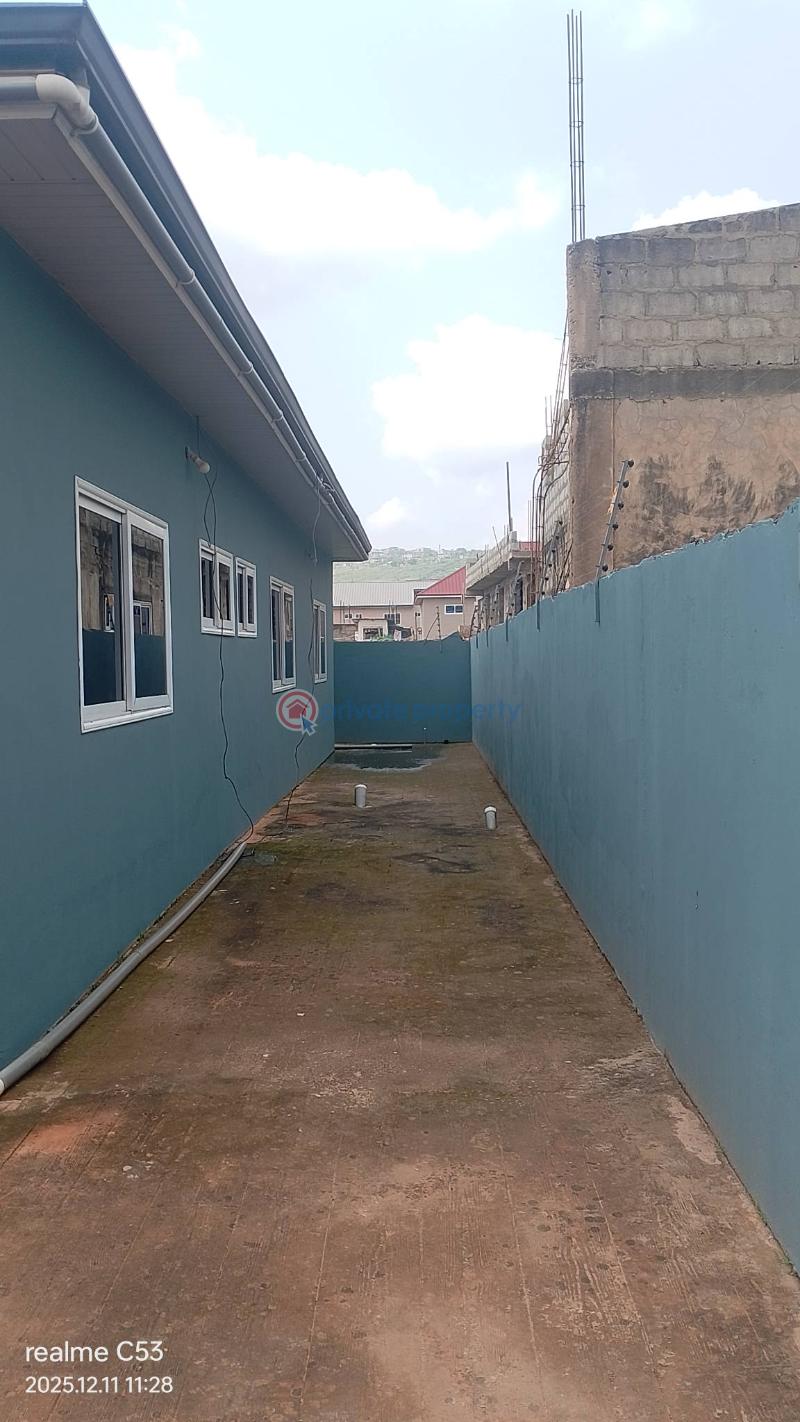 3 bedroom House For Sale Ashogman Ashongman Ga East Municipal Accra - 3