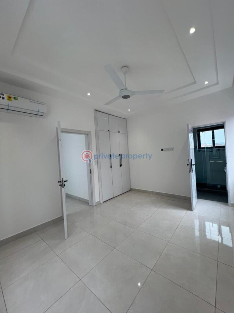 3 bedroom Detached Duplex For Sale Oyarifa La Nkwantanang Madina Municipal Accra - 3