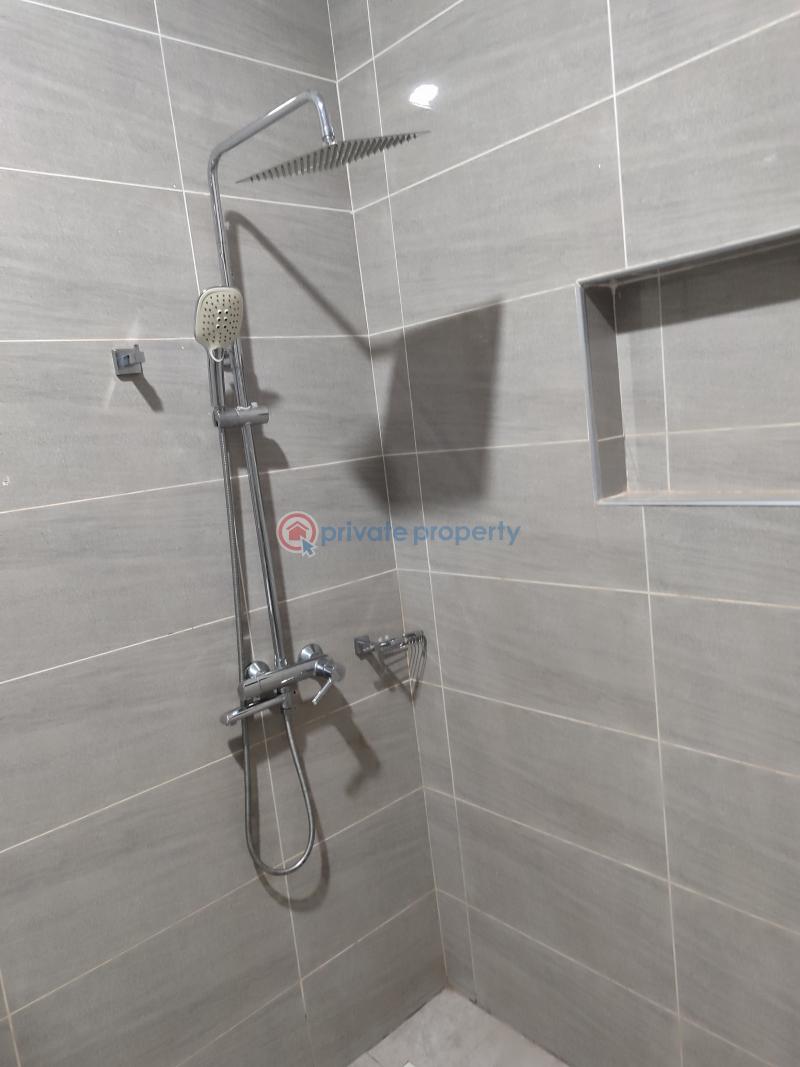 3 bedroom Detached Duplex For Sale Lakeside Estate Community 8 Tema Accra - 12