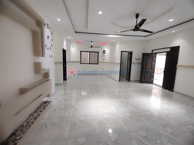 3 bedroom Detached Duplex For Sale Lakeside Estate Community 8 Tema Accra - 1