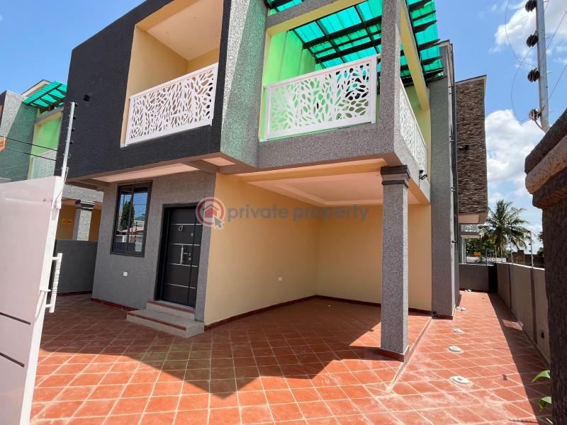 3 bedroom House For Sale Adenta Municipal Accra - 3