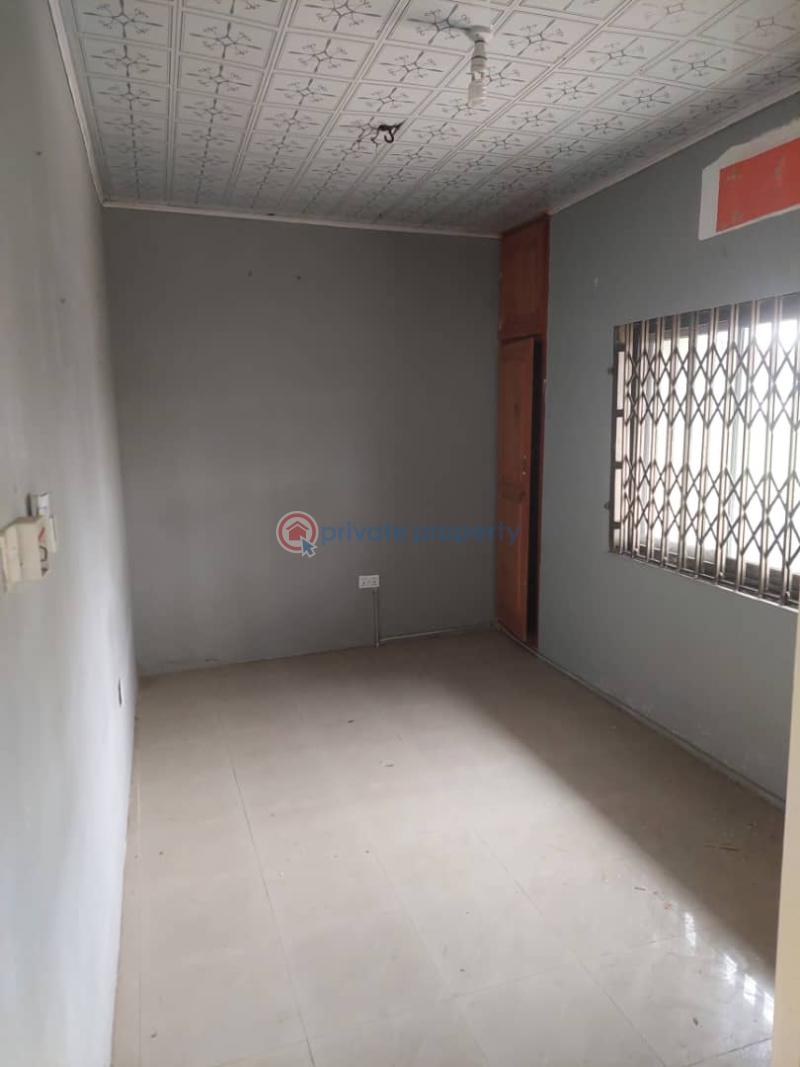 3 bedroom Commercial Property For Sale Achimota Market Abc Achimota Accra - 2