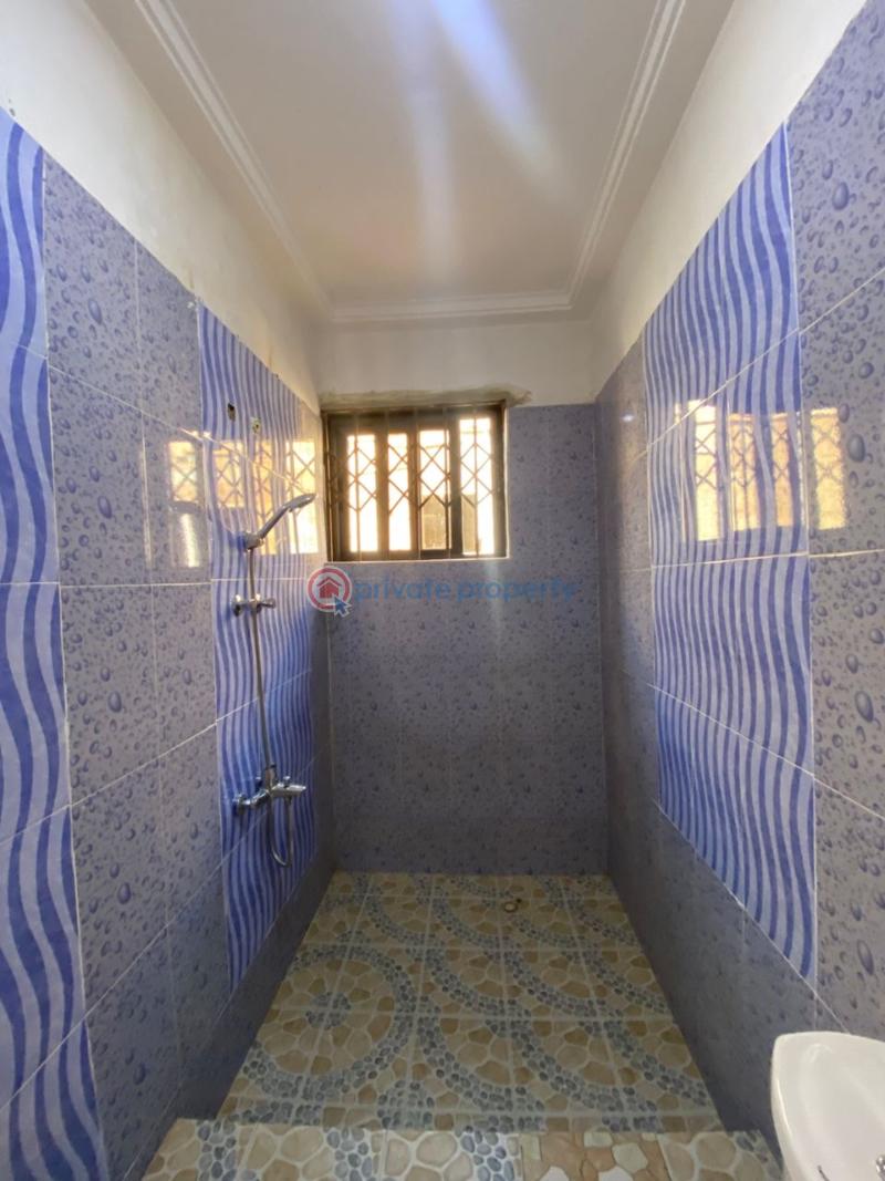 3 bedroom Detached Bungalow For Sale Madina Abokobi oyarifa Road La Nkwantanang Madina Municipal Accra - 7