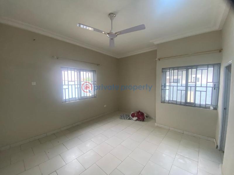 3 bedroom House For Sale Estate Junction Kasoa Ghana Awutu-Senya East Central Region - 4