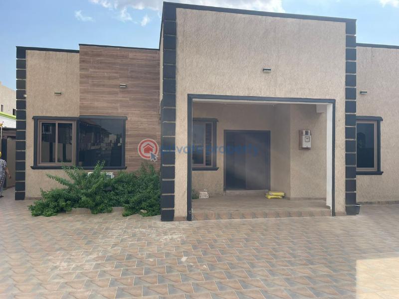 3 bedroom House For Sale Lakeside Accra Metropolitan  - 0
