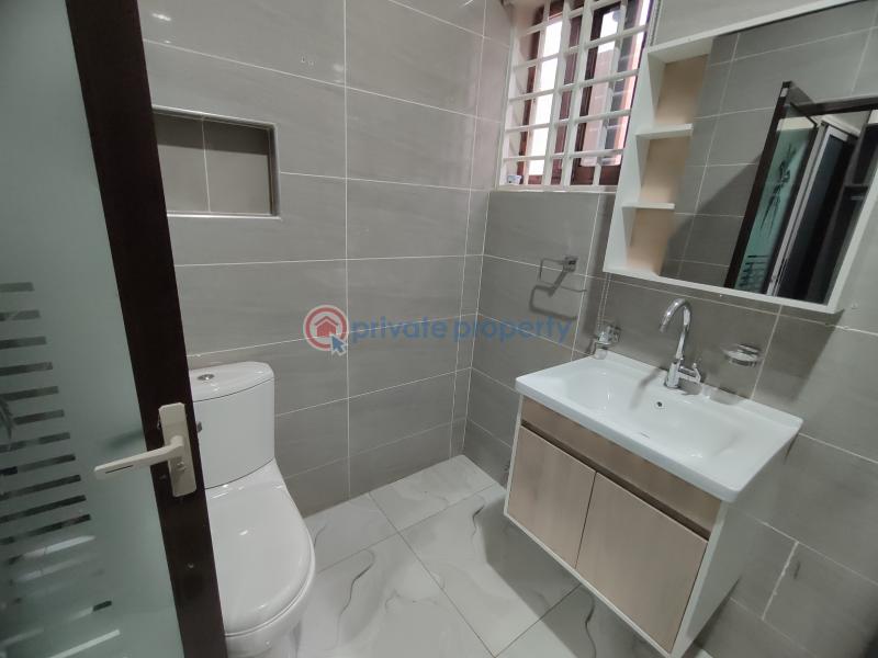 3 bedroom Detached Duplex For Sale Lakeside Estate Community 8 Tema Accra - 11